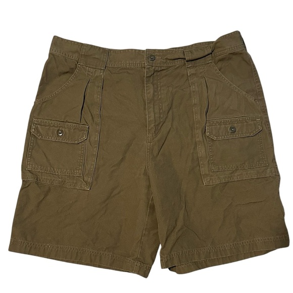 Cabela's Men's Cargo Shorts Size 38 Green Cotton Outdoor Hiking Fishing Pockets - Picture 1 of 8